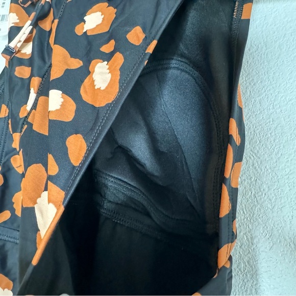 New Shade & Shore Woman’s One Piece Swimsuit Size M - Picture 10 of 14